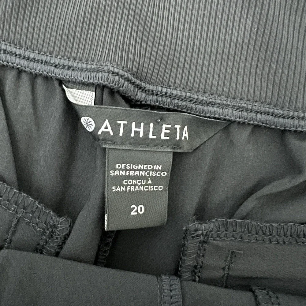 Athleta Brooklyn Burmuda 9